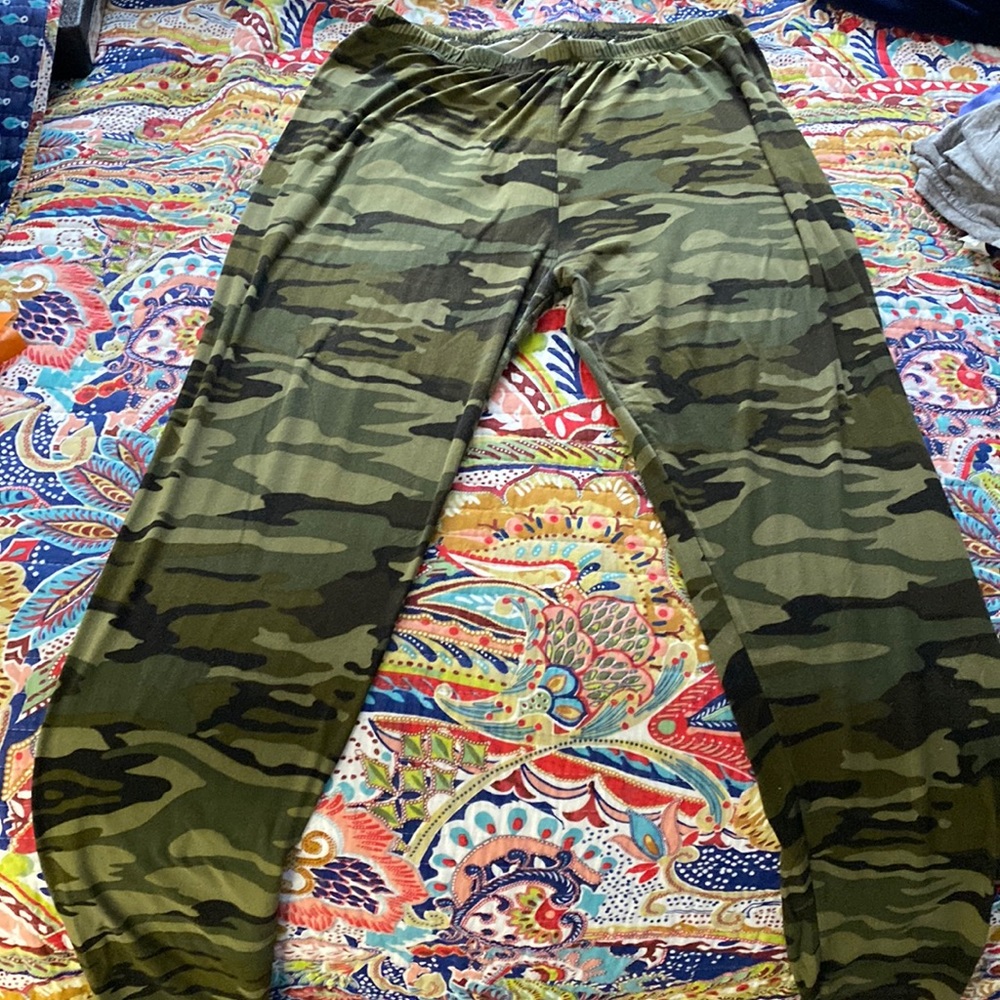 Plus size leggings